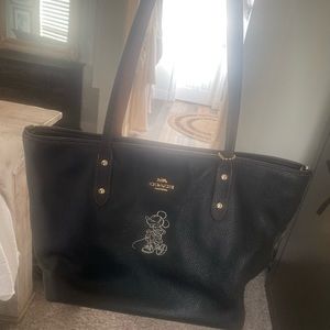Coach Disney, Black with Minnie on front, tote, smoke free in good shape